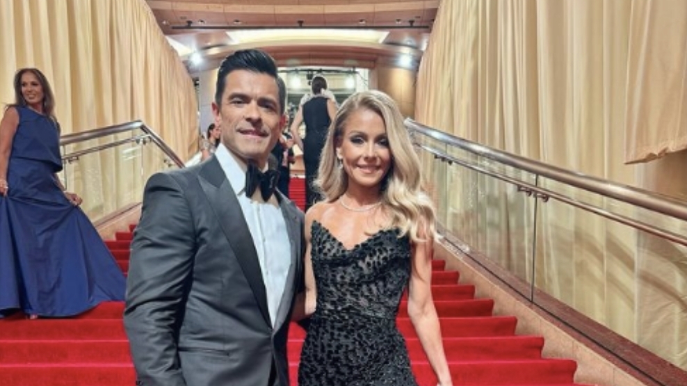 At 53, Kelly Ripa’s black gown on Oscars red carpet ignites reactions from fans