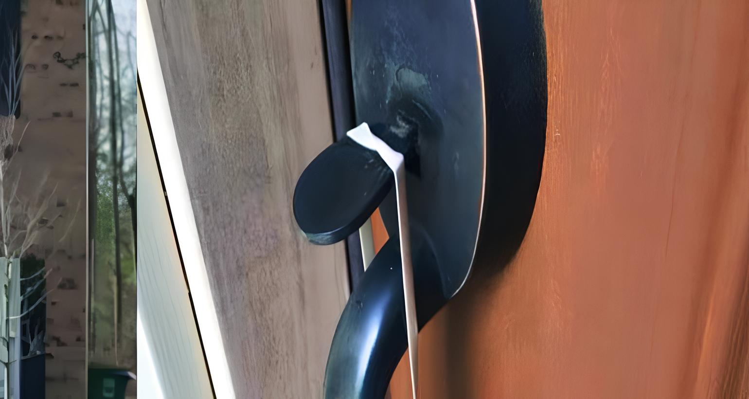 If you notice a rubber band on your door handle, don’t touch it!