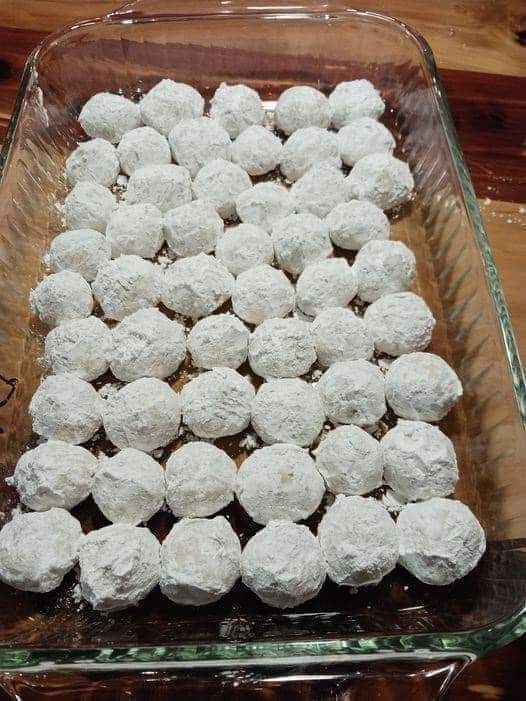 Buttery Pecan Snowball Cookies