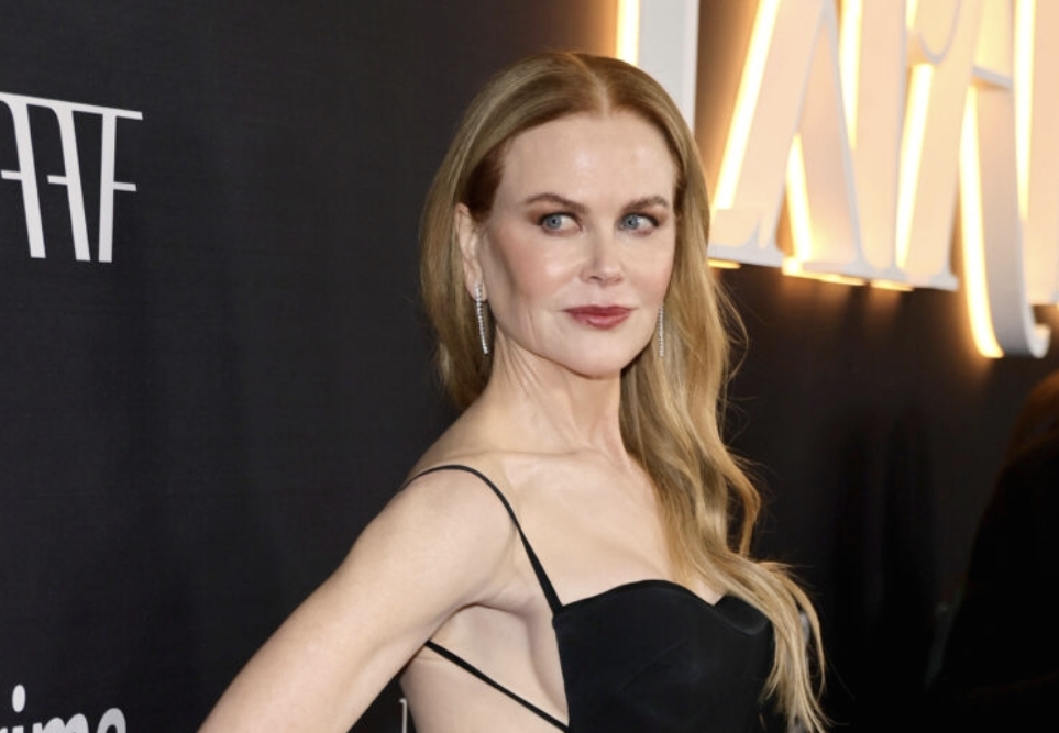 Nicole Kidman, 56, sparks controversy in revealing backless dress – ‘not elegant at all’