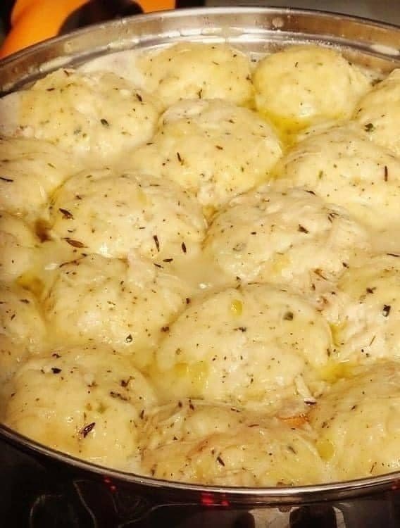 Old-Fashioned Chicken and Dumplings