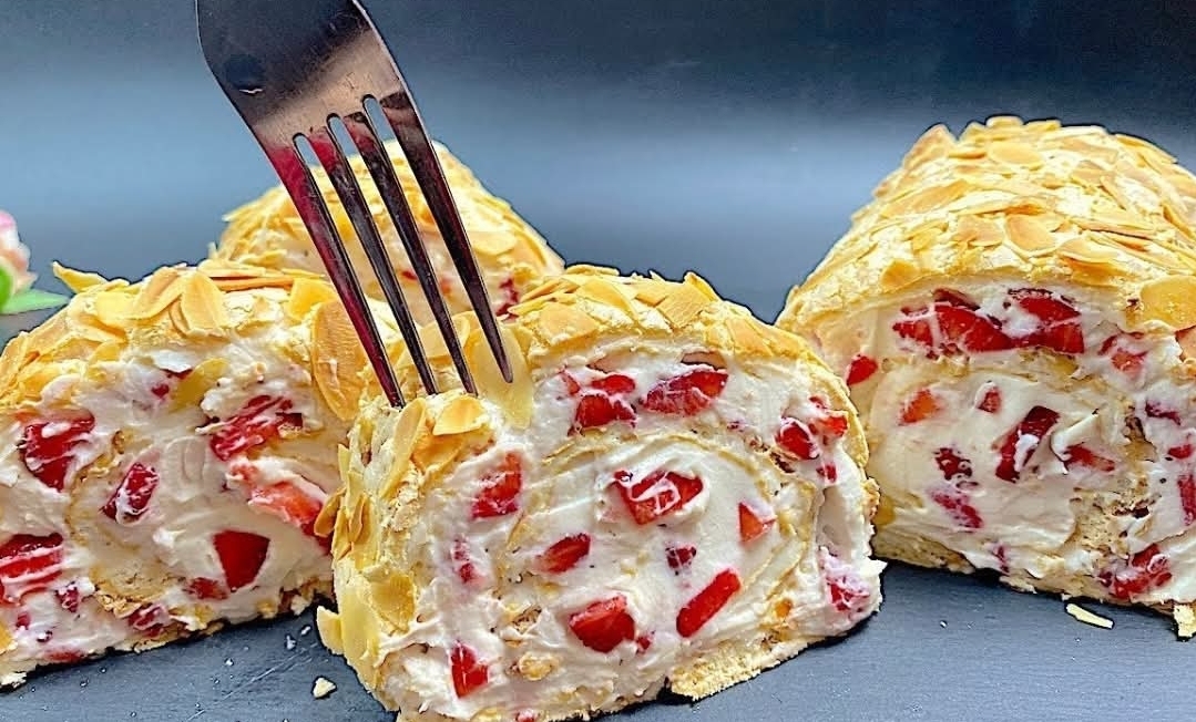 Strawberry Cream Swiss Roll with Almonds