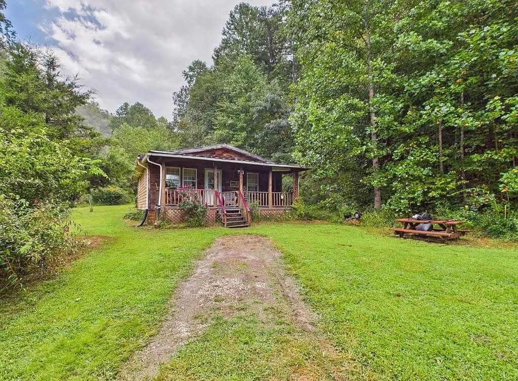 Wooded Cabin Retreat with 40 Acres