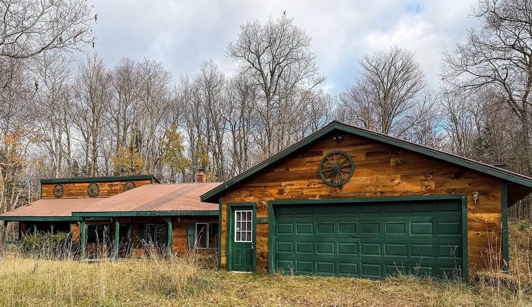 Charming Country Ranch Retreat Surrounded by Nature