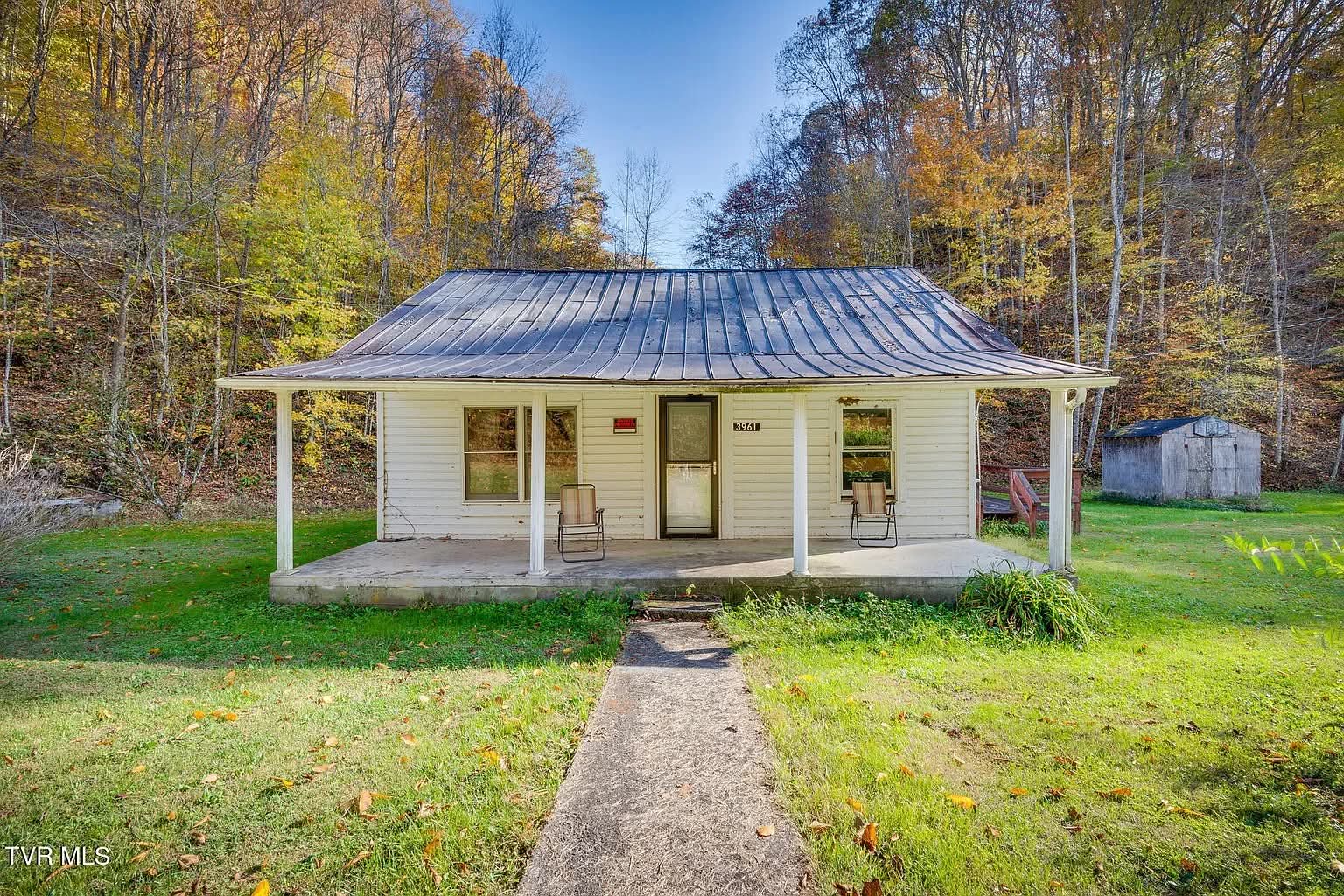 1938 Farmhouse on 46 Wooded Acres