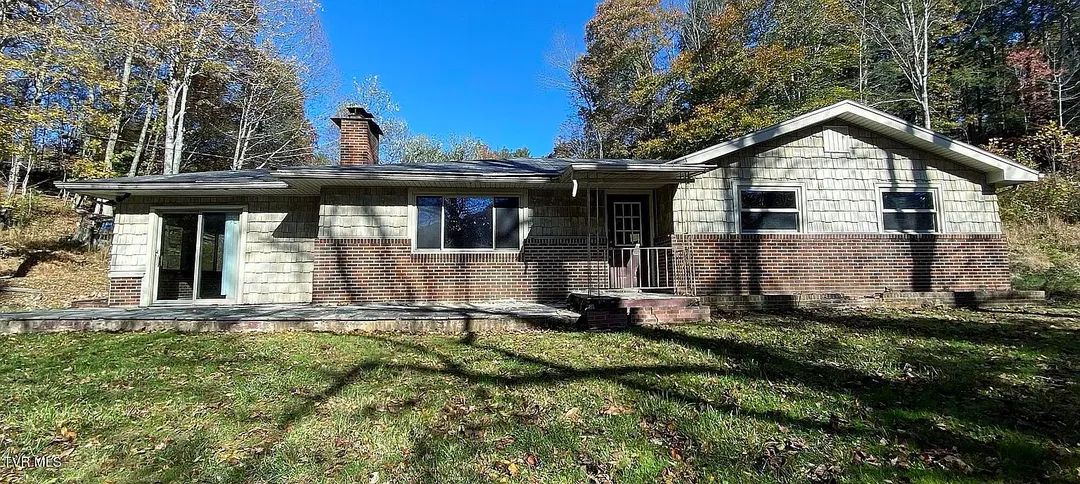 Peaceful Mountain Retreat with Renovation Potential