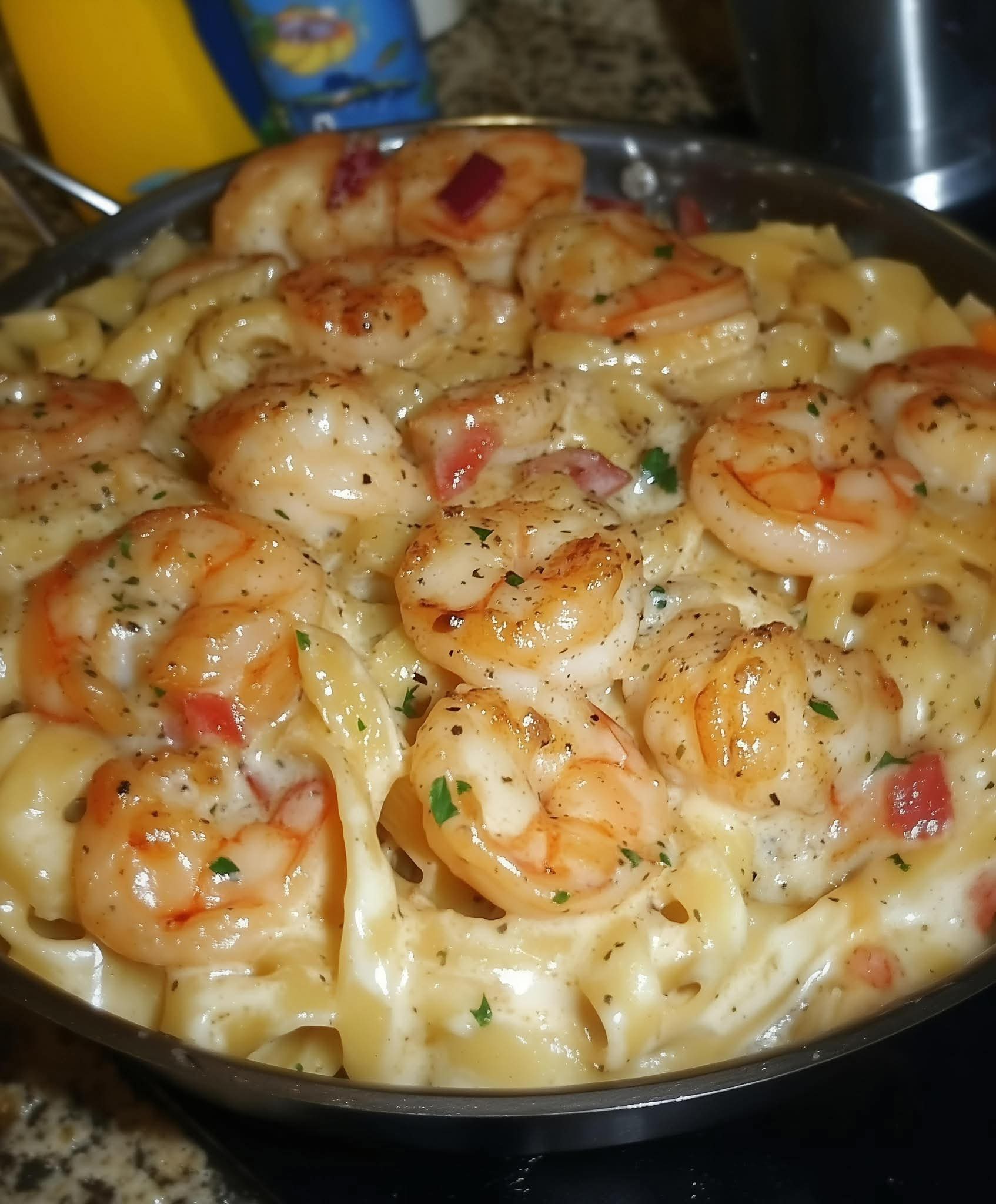 One Pan Shrimp Fettuccine Alfredo