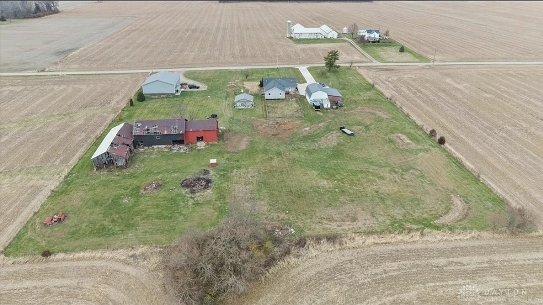 5-Acre Ranch Home with 5 Bedrooms and 3 Bathrooms