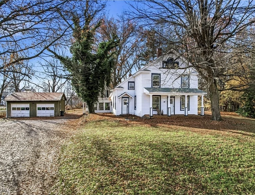 4-Bedroom Single Family Home on 1.28 Acres
