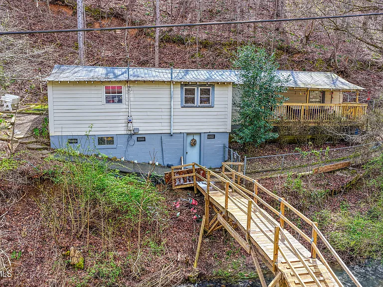 2 beds 1 baths Charming Country Home on 21+ Acres with Trails