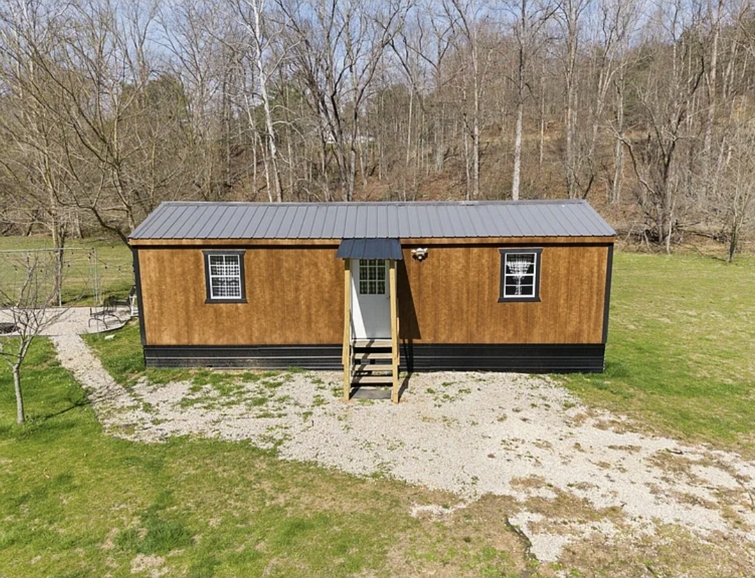 Cozy cabin style charm Cozy, Peaceful, and Full of Potential