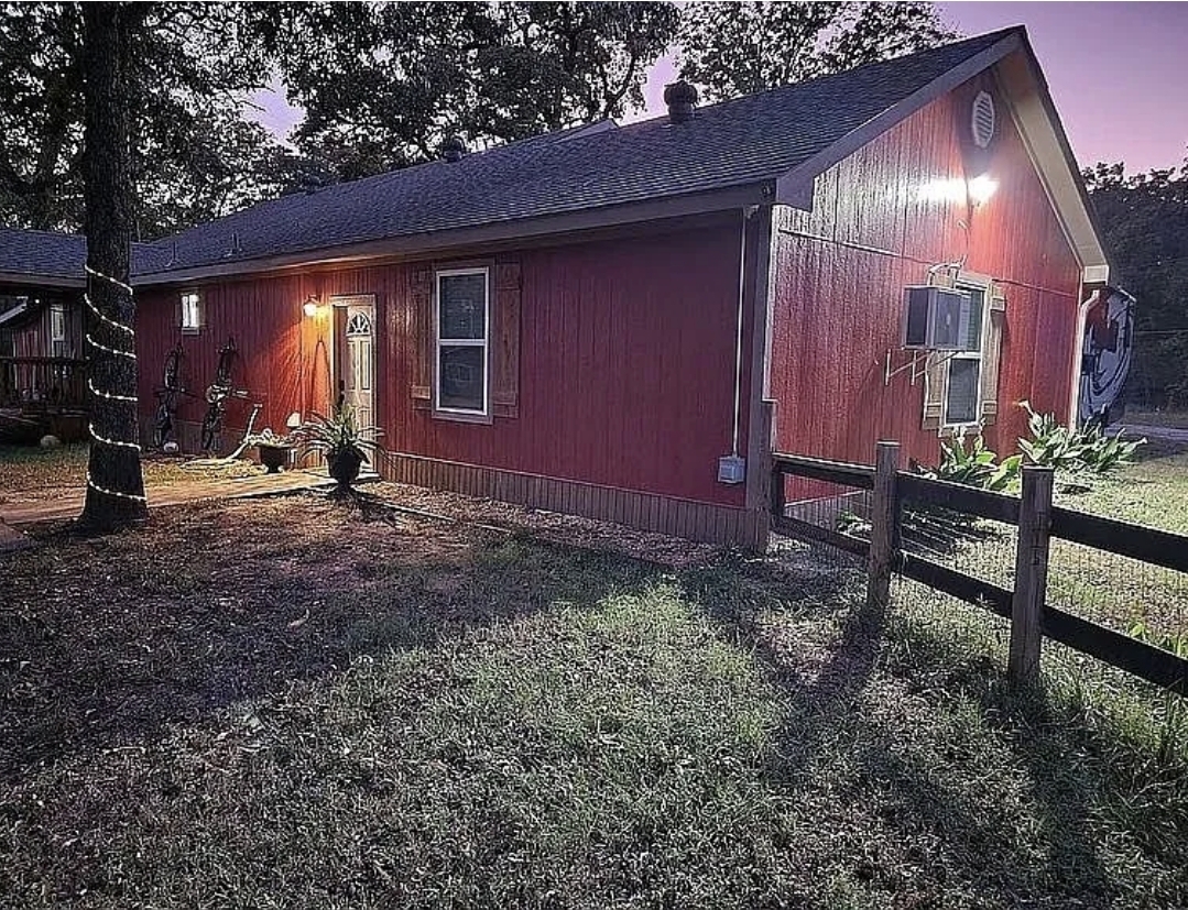 3 Bedrooms, 3 Bathrooms Just Minutes from the Lake