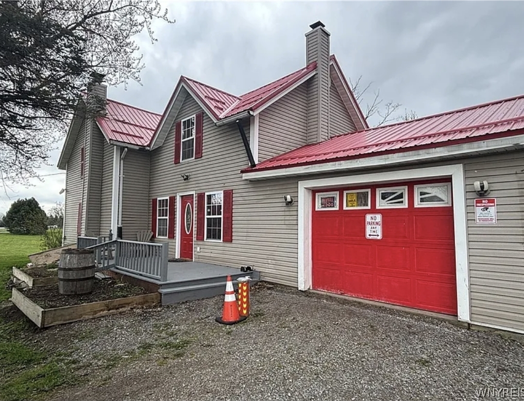 3-Bedroom, 2-Bathroom Country Home with Attached Heated Garage, Deck & Expansive Rural Views