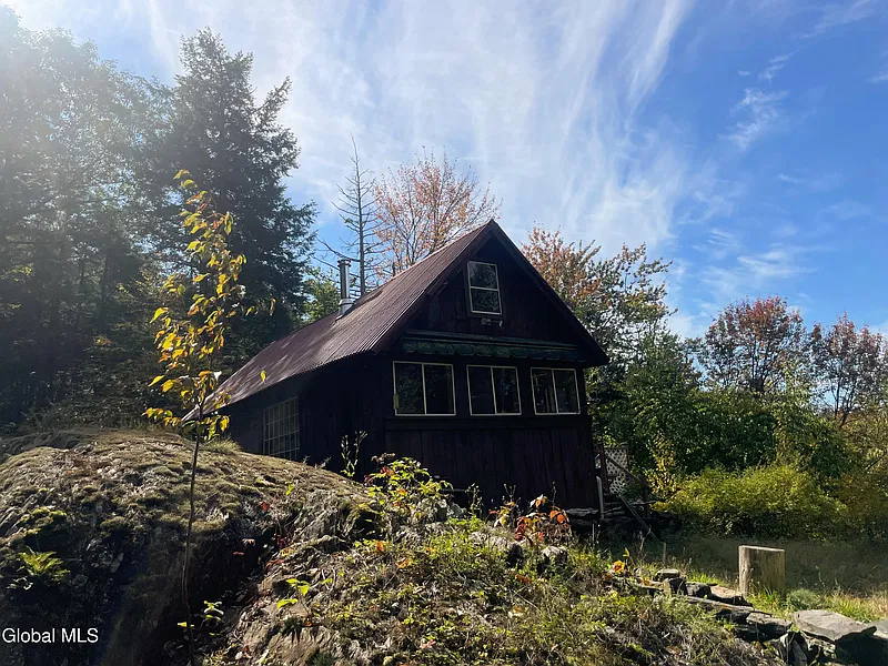 45,900. 2 bedrooms, 1 bathroom, Off-Grid Camp